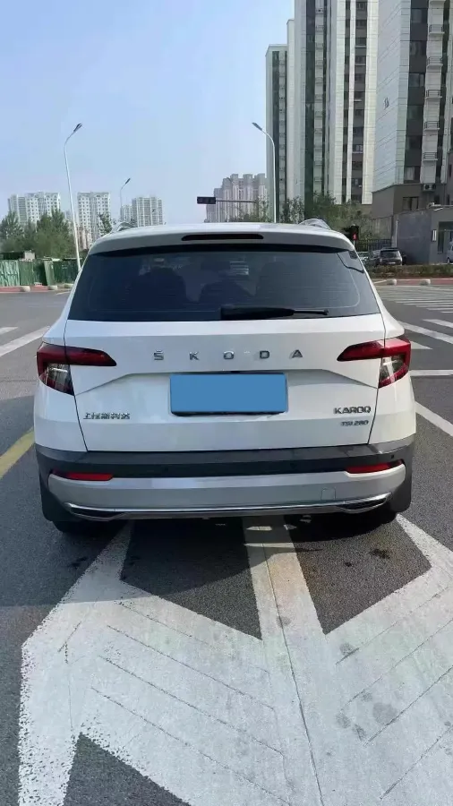 2021 Skoda Karoq 1.4T 150HP L4 7DCT,autocango,china used car exporter,china ev exporter,chinese used car exporter,chinese used ev exporter