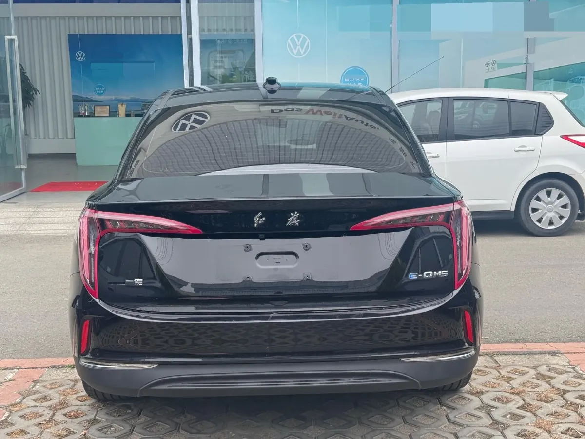 2022 HongQi E-QM5 BEV 54KWH,autocango,china used car exporter,china ev exporter,chinese used car exporter,chinese used ev exporter