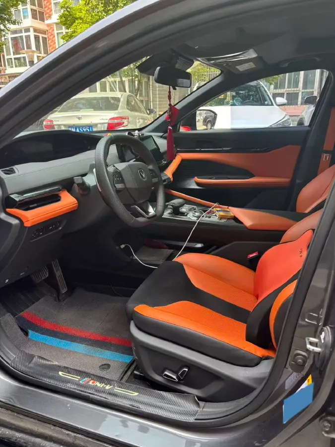 2023 ChangAn UNI-V 1.5T 188HP L4 7DCT,autocango,china used car exporter,china ev exporter,chinese used car exporter,chinese used ev exporter