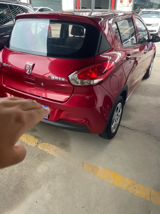 2016 BaoJun 310 1.2L 82HP L4 5MT,autocango,china used car exporter,china ev exporter,chinese used car exporter,chinese used ev exporter