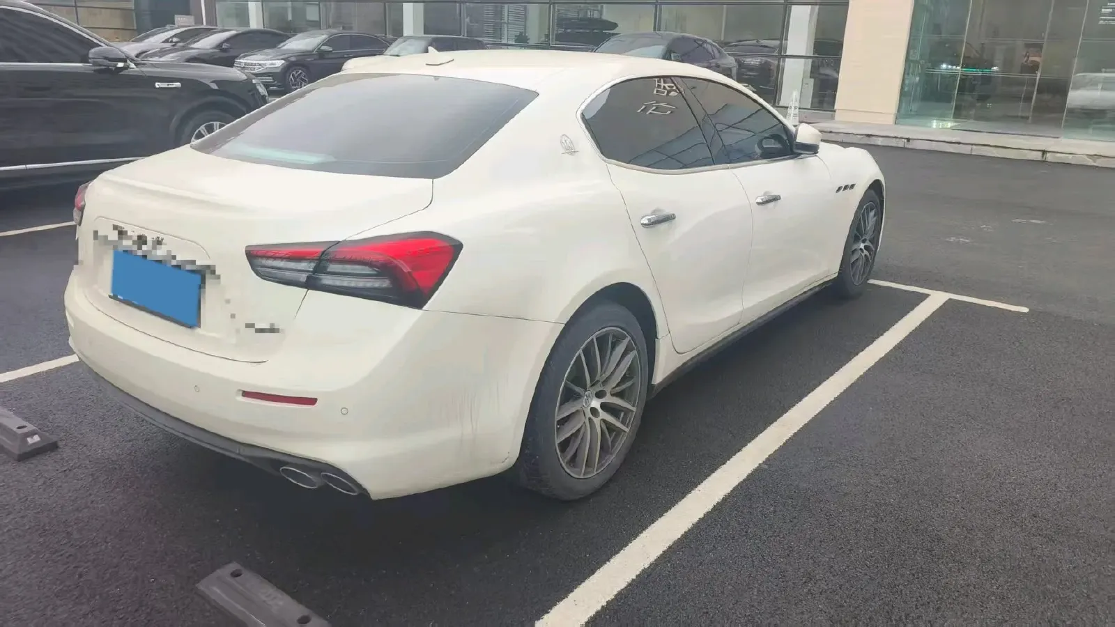 2021 Maserati Ghibli 2.0T 330HP L4 8AT,autocango,china used car exporter,china ev exporter,chinese used car exporter,chinese used ev exporter