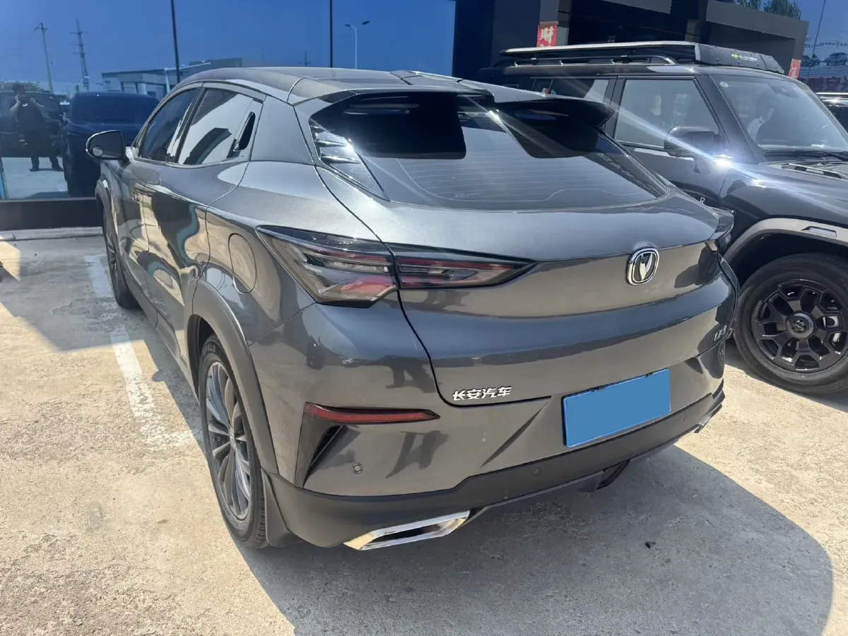 2020 ChangAn UNI-T 1.5T 180HP L4 7DCT,autocango,china used car exporter,china ev exporter,chinese used car exporter,chinese used ev exporter