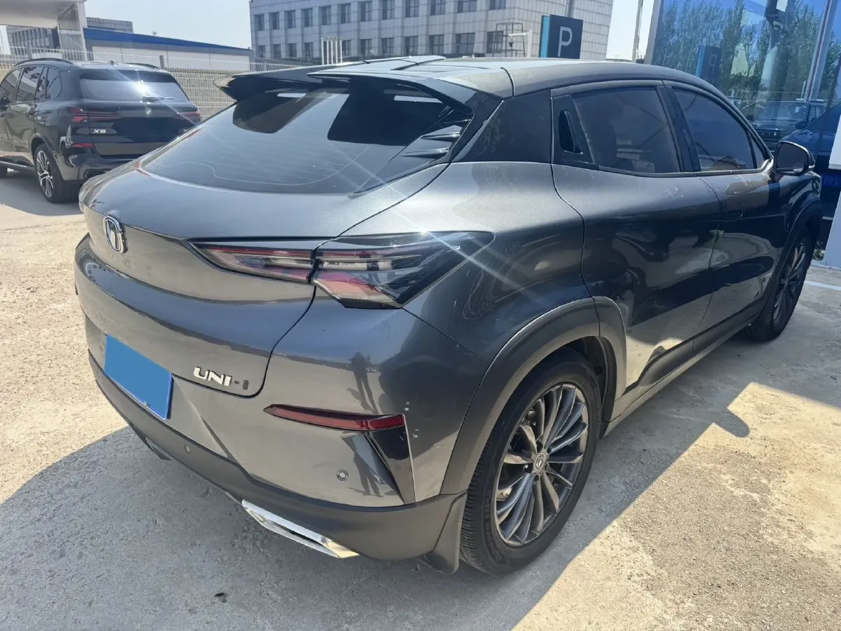 2020 ChangAn UNI-T 1.5T 180HP L4 7DCT,autocango,china used car exporter,china ev exporter,chinese used car exporter,chinese used ev exporter