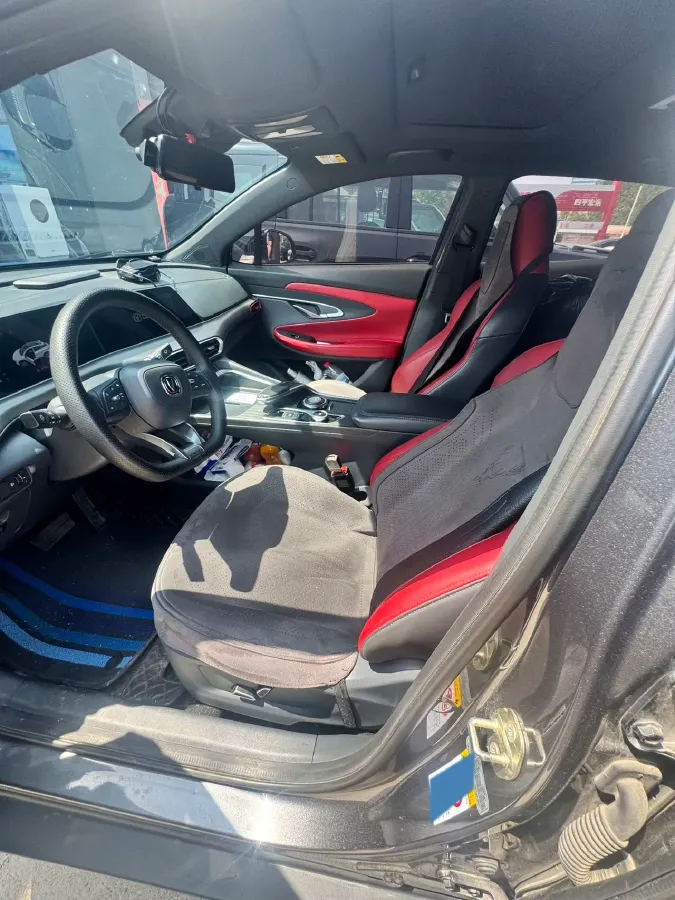 2020 ChangAn UNI-T 1.5T 180HP L4 7DCT,autocango,china used car exporter,china ev exporter,chinese used car exporter,chinese used ev exporter