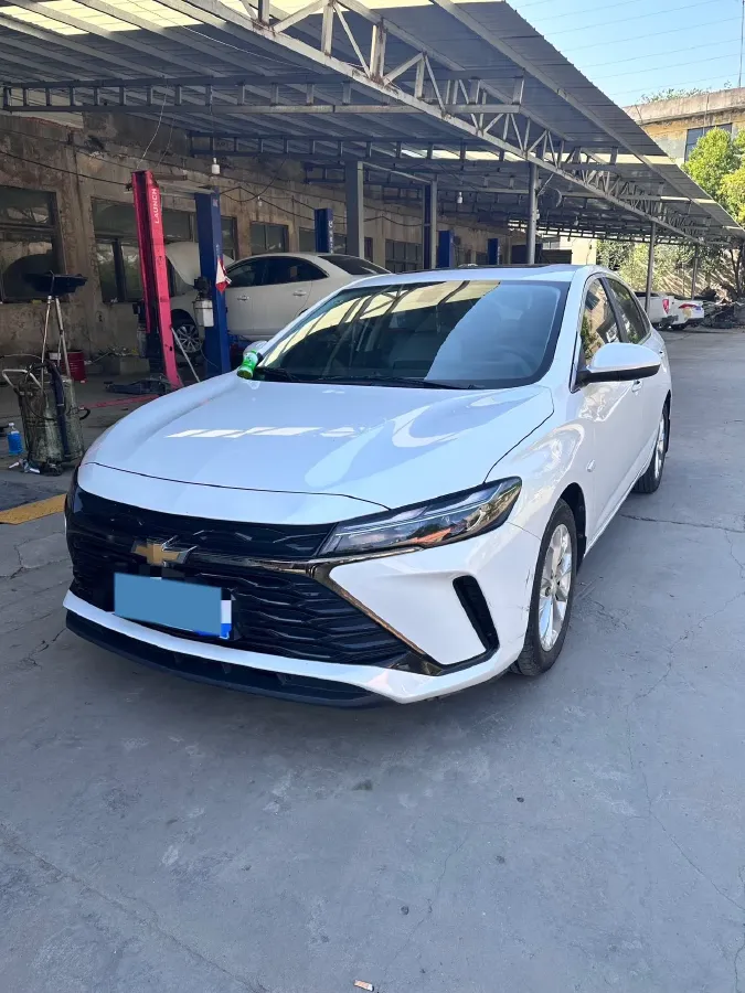 2023 Chevrolet Monza 1.5L 113HP L4 6DCT,autocango,china used car exporter,china ev exporter,chinese used car exporter,chinese used ev exporter