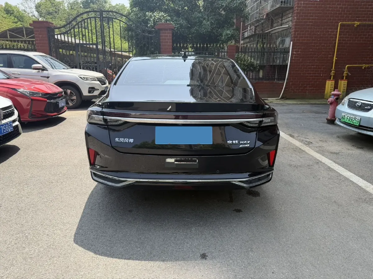 2021 DongFeng Aeolus YiXuan MAX 1.5T 190HP L4 7DCT,autocango,china used car exporter,china ev exporter,chinese used car exporter,chinese used ev exporter