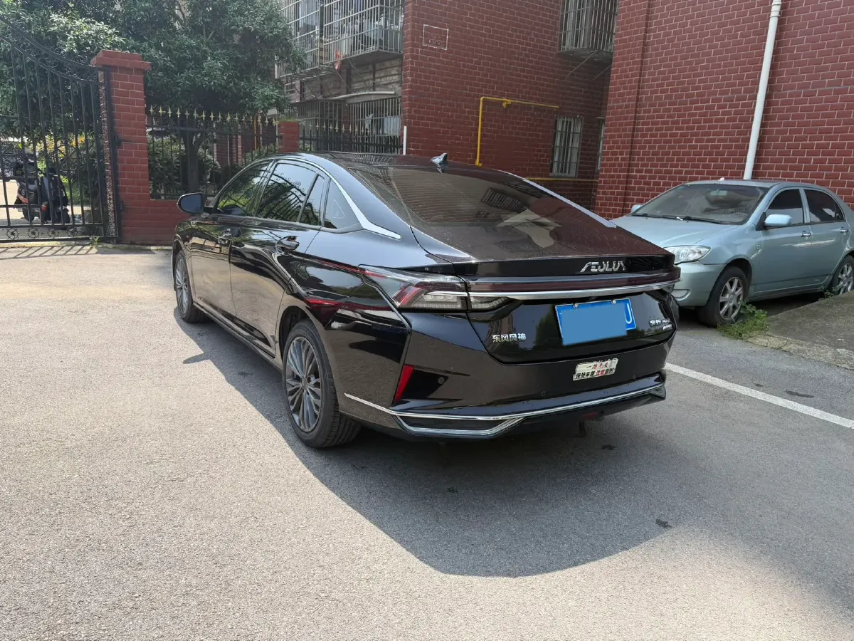2021 DongFeng Aeolus YiXuan MAX 1.5T 190HP L4 7DCT,autocango,china used car exporter,china ev exporter,chinese used car exporter,chinese used ev exporter