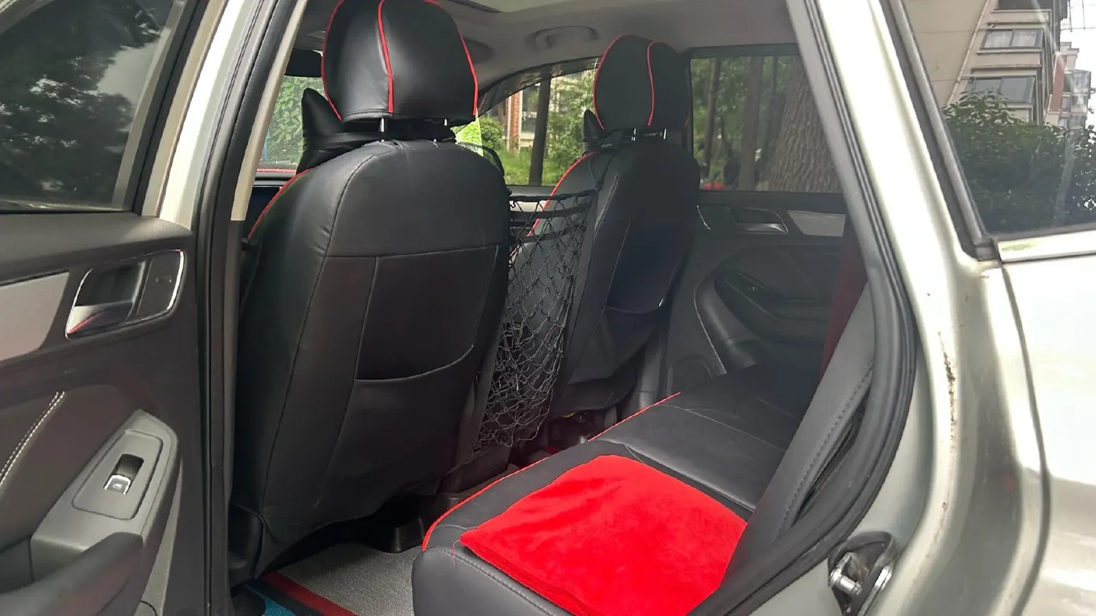 2020 Roewe i6 1.5T 169HP L4 7DCT,autocango,china used car exporter,china ev exporter,chinese used car exporter,chinese used ev exporter