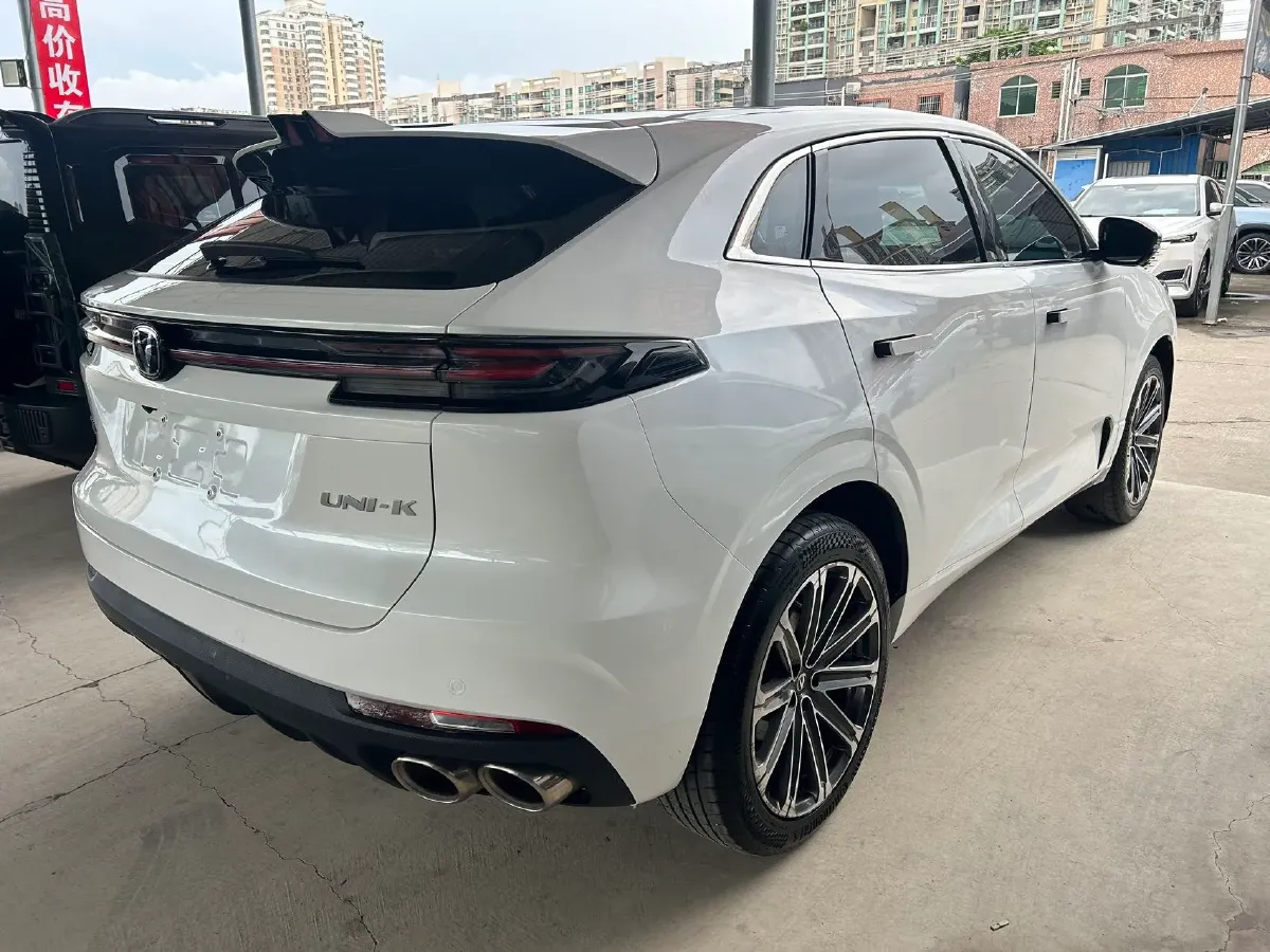 2024 ChangAn UNI-K 2.0T 233HP L4 8AT,autocango,china used car exporter,china ev exporter,chinese used car exporter,chinese used ev exporter