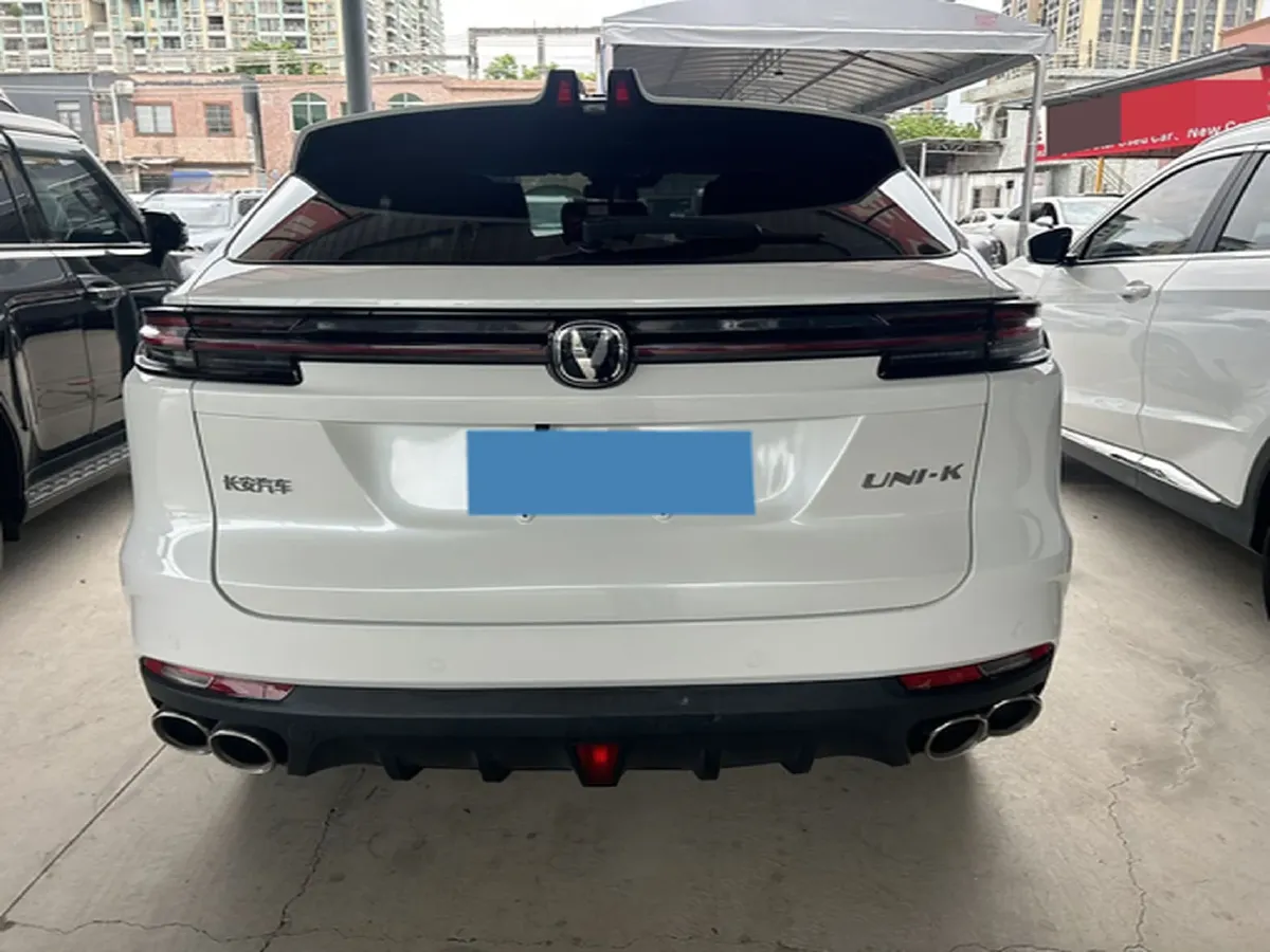 2024 ChangAn UNI-K 2.0T 233HP L4 8AT,autocango,china used car exporter,china ev exporter,chinese used car exporter,chinese used ev exporter
