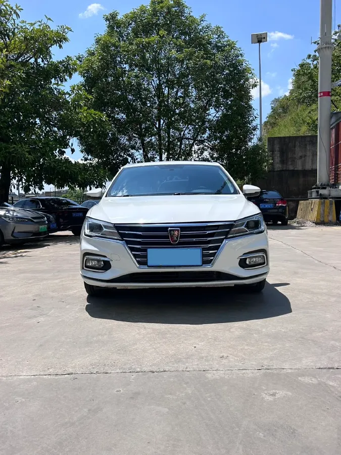 2020 Roewe i5 1.5L 120HP L4 CVT,autocango,china used car exporter,china ev exporter,chinese used car exporter,chinese used ev exporter