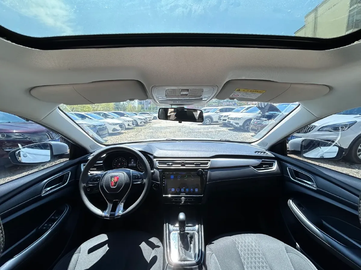 2020 Roewe i5 1.5L 120HP L4 CVT,autocango,china used car exporter,china ev exporter,chinese used car exporter,chinese used ev exporter