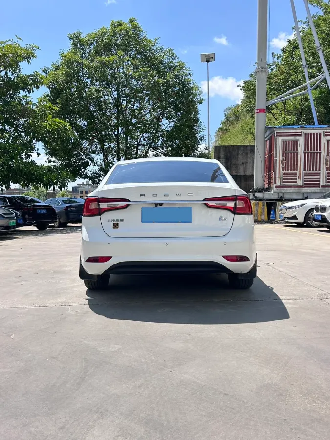 2020 Roewe i5 1.5L 120HP L4 CVT,autocango,china used car exporter,china ev exporter,chinese used car exporter,chinese used ev exporter