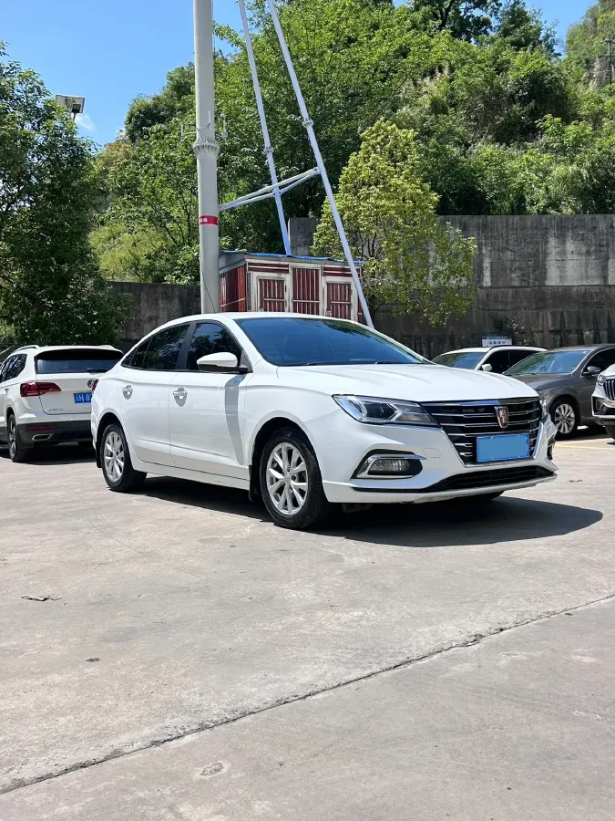 2020 Roewe i5 1.5L 120HP L4 CVT,autocango,china used car exporter,china ev exporter,chinese used car exporter,chinese used ev exporter