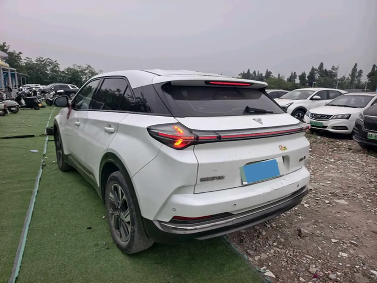 2022 Venucia Grand V 1.5T 190HP L4 7DCT,autocango,china used car exporter,china ev exporter,chinese used car exporter,chinese used ev exporter