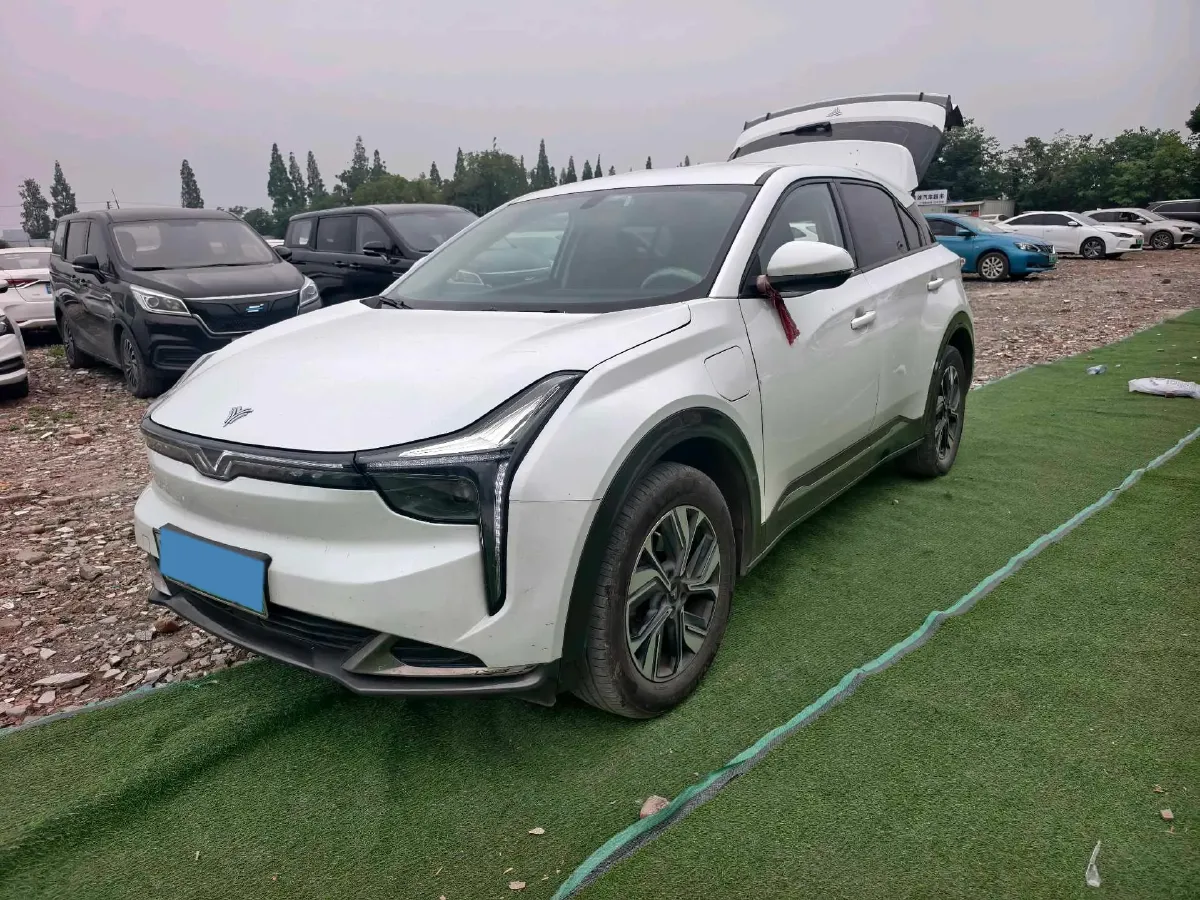 2022 Venucia Grand V 1.5T 190HP L4 7DCT,autocango,china used car exporter,china ev exporter,chinese used car exporter,chinese used ev exporter