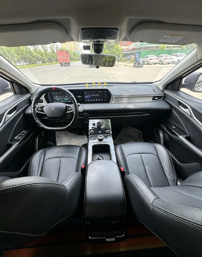 2022 Venucia Grand V 1.5T 190HP L4 7DCT,autocango,china used car exporter,china ev exporter,chinese used car exporter,chinese used ev exporter