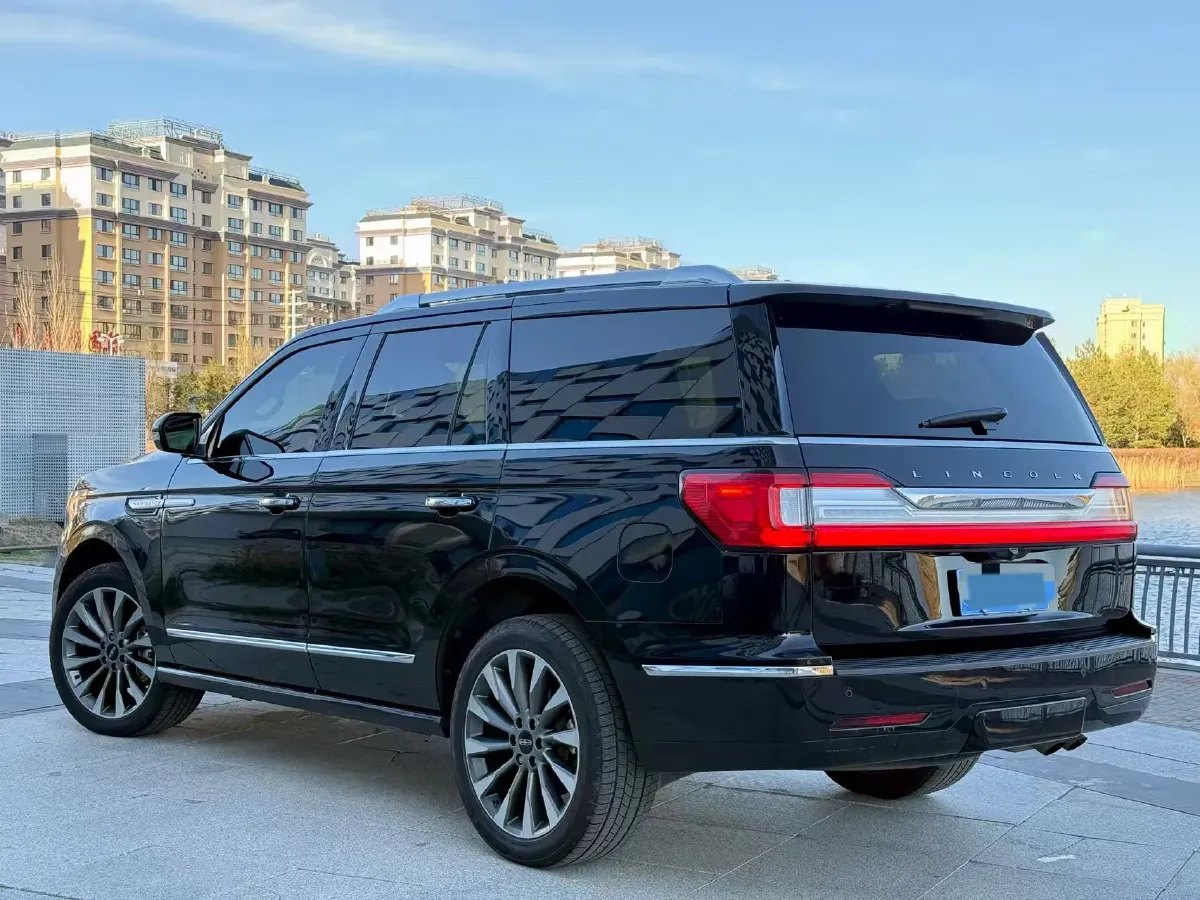 2018 Lincoln Navigator 3.5T 415HP V6 10AT,autocango,china used car exporter,china ev exporter,chinese used car exporter,chinese used ev exporter