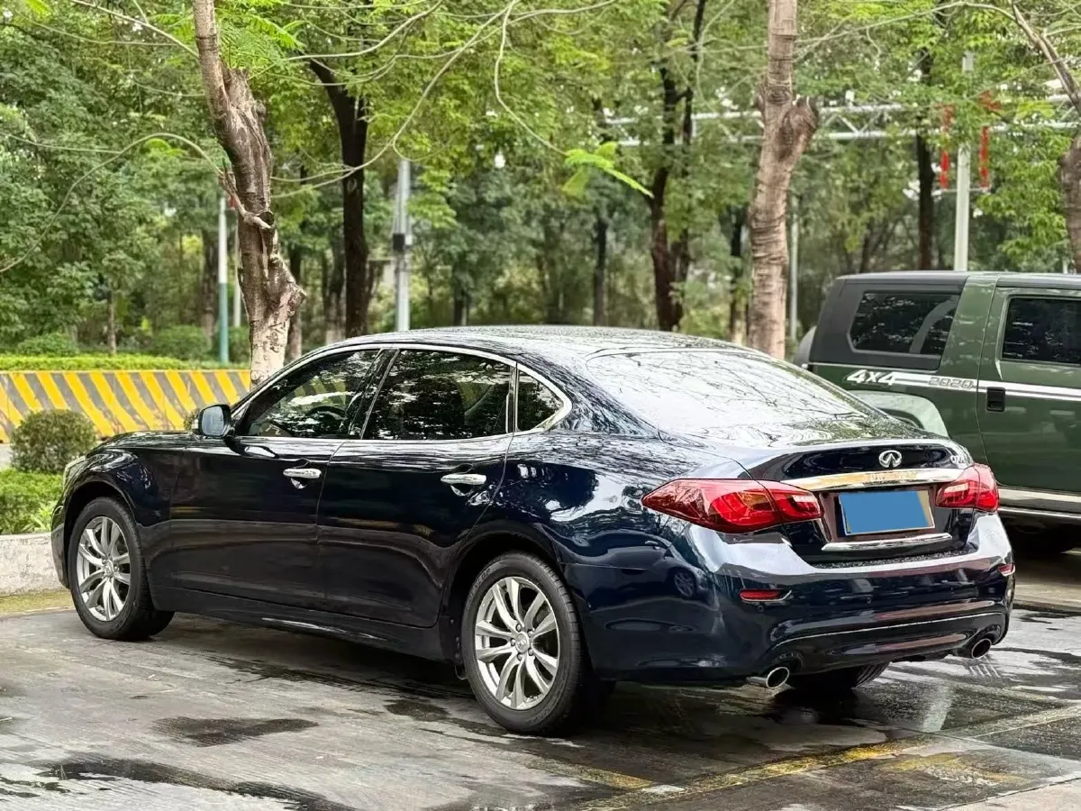 2019 Alfa Romeo Giulia 2.0T 280HP L4 8AT,autocango,china used car exporter,china ev exporter,chinese used car exporter,chinese used ev exporter