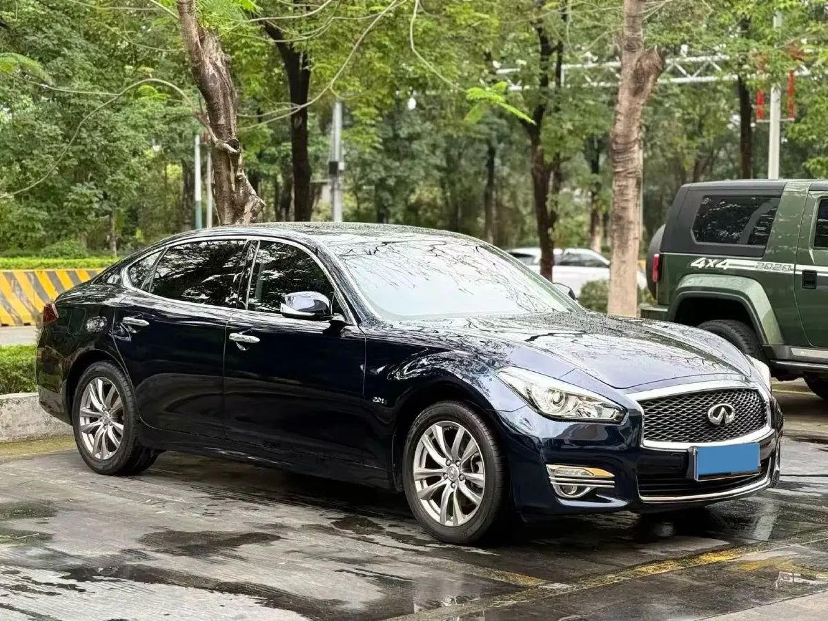 2019 Alfa Romeo Giulia 2.0T 280HP L4 8AT,autocango,china used car exporter,china ev exporter,chinese used car exporter,chinese used ev exporter