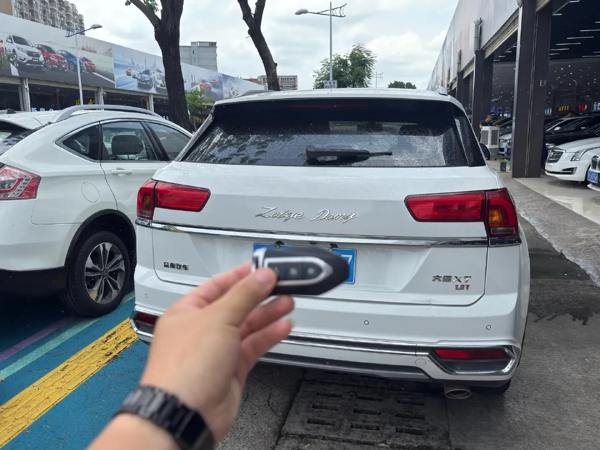 2017 Zotye Damy X7 1.8T 177HP L4 6DCT,autocango,china used car exporter,china ev exporter,chinese used car exporter,chinese used ev exporter