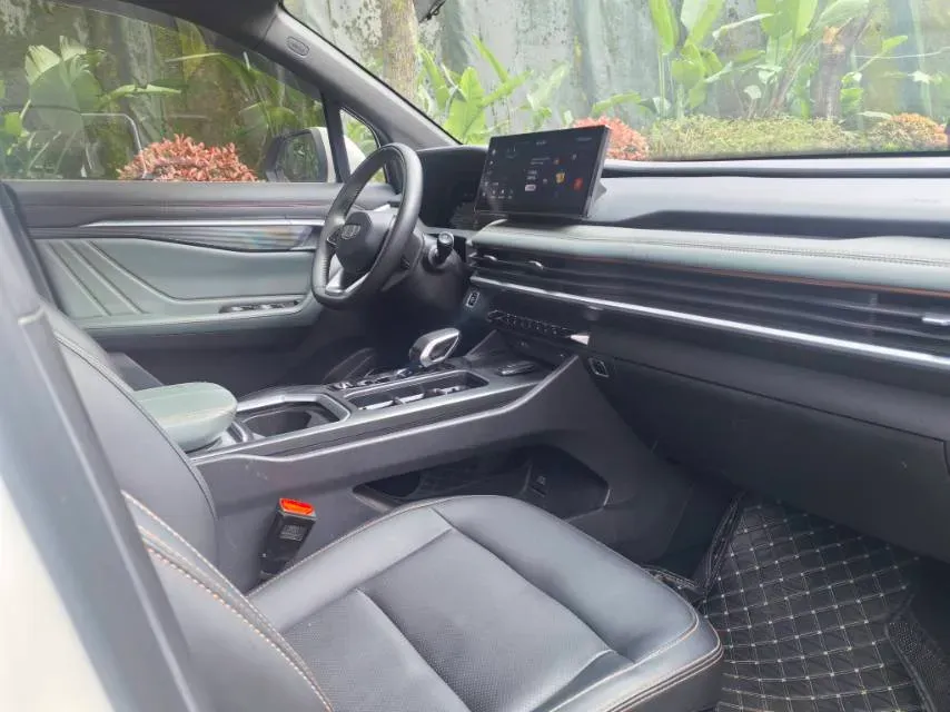 2023 Geely Okavango L 2.0T 218HP L4 7DCT,autocango,china used car exporter,china ev exporter,chinese used car exporter,chinese used ev exporter