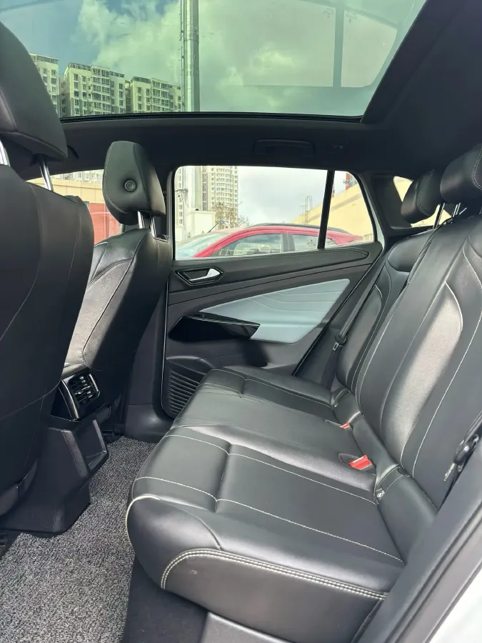 2021 Volkswagen ID.4 Crozz BEV 84.8KWH,autocango,china used car exporter,china ev exporter,chinese used car exporter,chinese used ev exporter