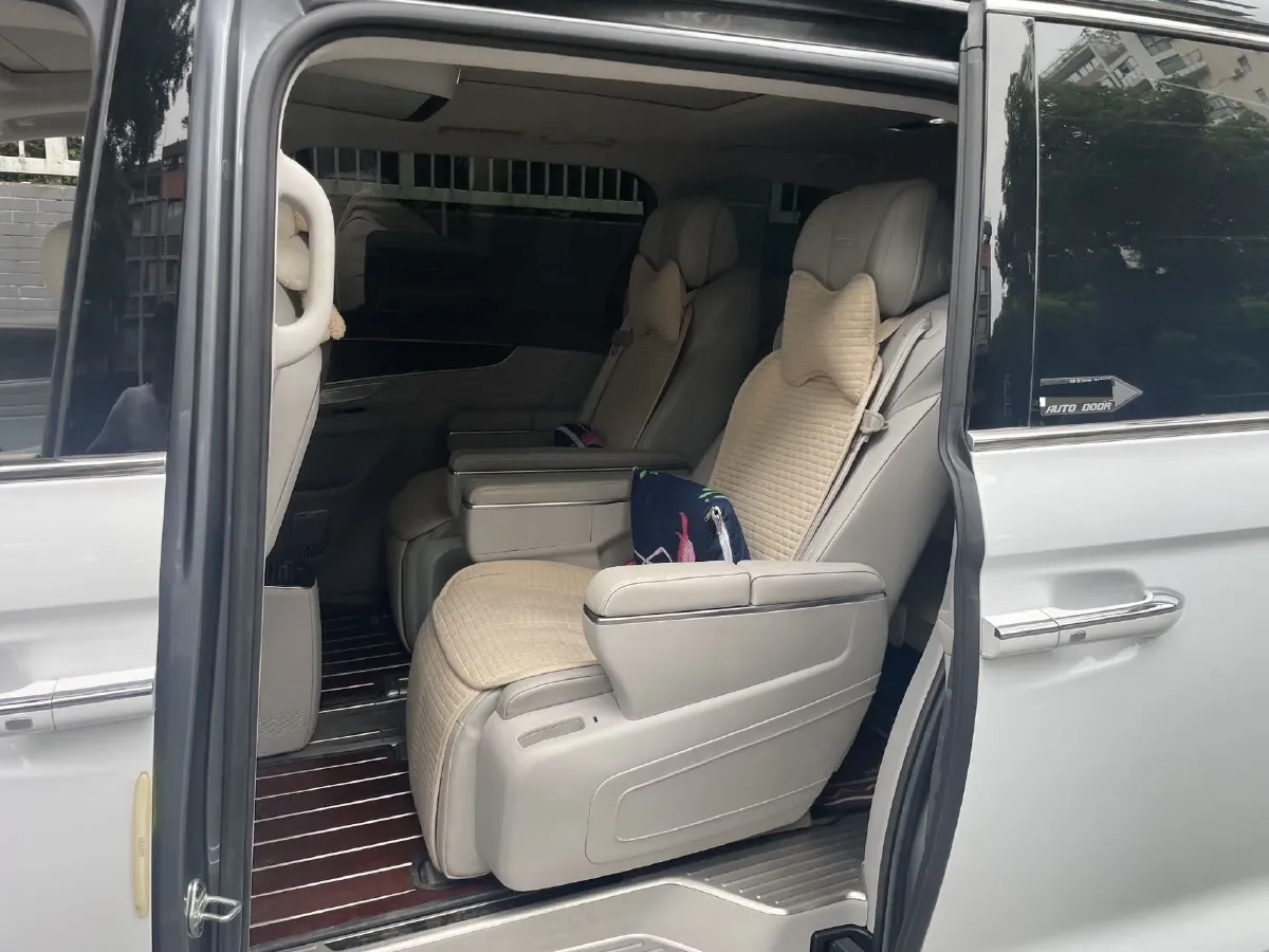 2022 Roewe iMAX8 BEV 90KWH,autocango,china used car exporter,china ev exporter,chinese used car exporter,chinese used ev exporter
