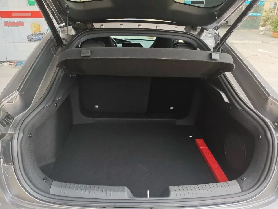 2022 ChangAn UNI-V 2.0T 233HP L4 8AT,autocango,china used car exporter,china ev exporter,chinese used car exporter,chinese used ev exporter