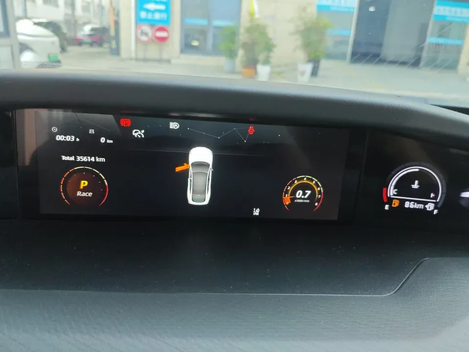 2022 ChangAn UNI-V 2.0T 233HP L4 8AT,autocango,china used car exporter,china ev exporter,chinese used car exporter,chinese used ev exporter