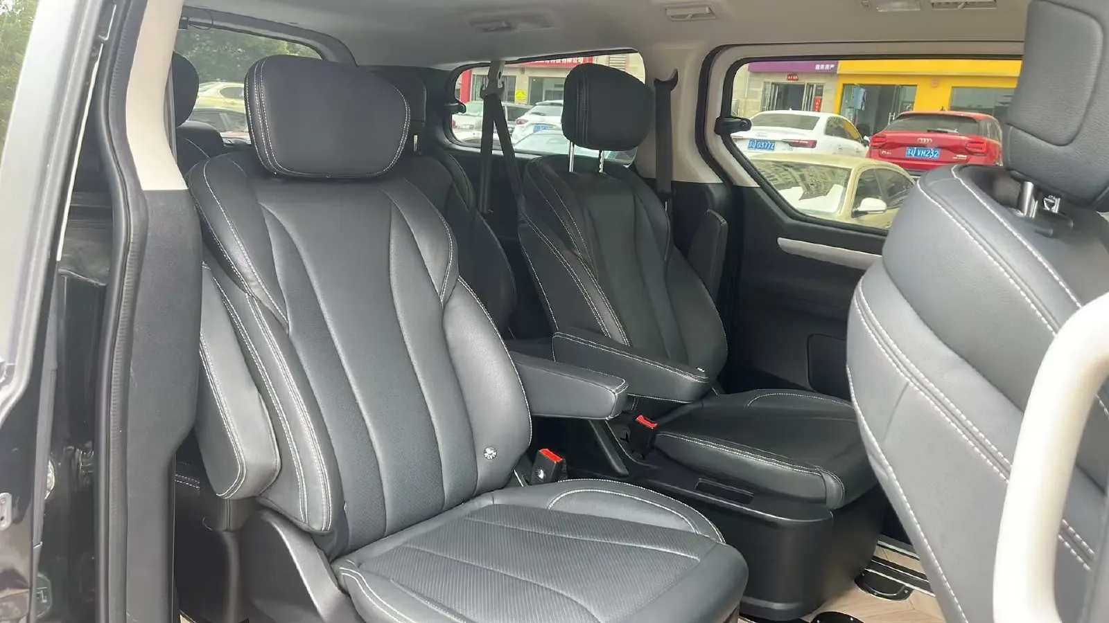 2023 MAXUS G20 2.0T 261HP L4 8AT,autocango,china used car exporter,china ev exporter,chinese used car exporter,chinese used ev exporter