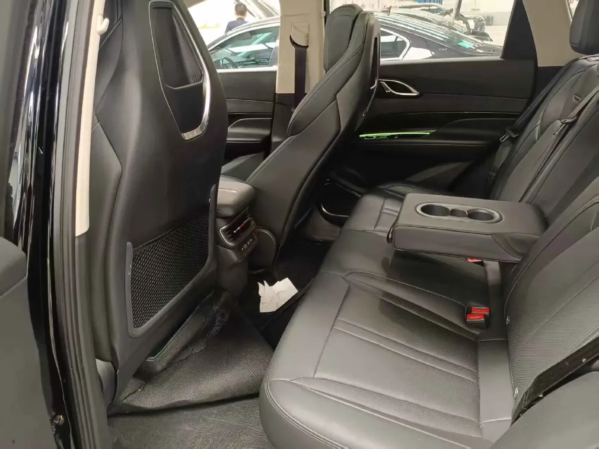 2023 HongQi HS3 1.5T 169HP L4 7DCT,autocango,china used car exporter,china ev exporter,chinese used car exporter,chinese used ev exporter
