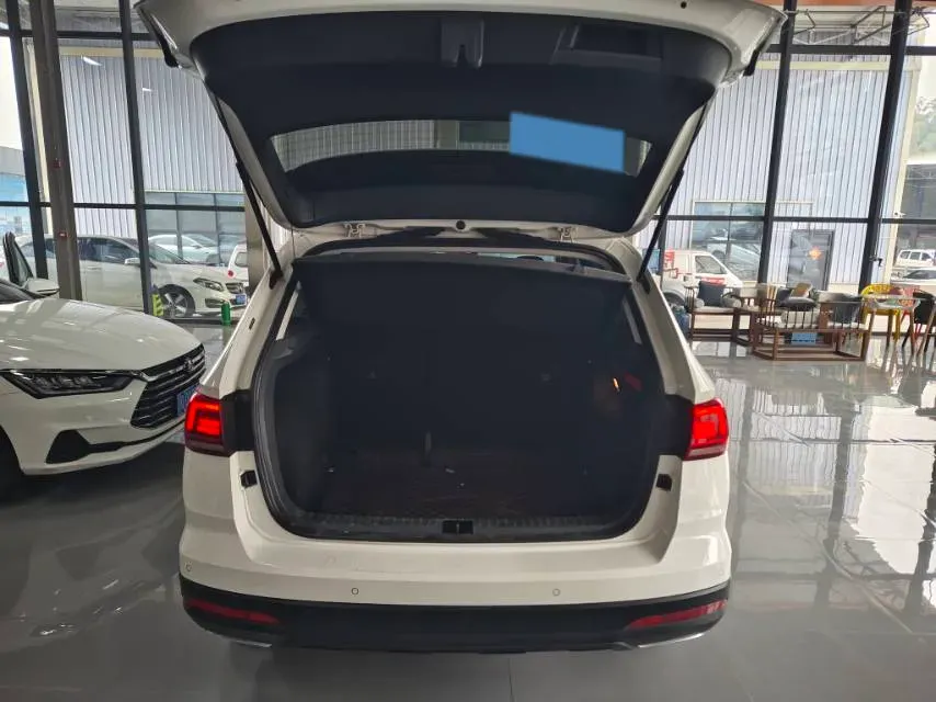 2019 MINI MINI 1.5T 102HP L3 7DCT,autocango,china used car exporter,china ev exporter,chinese used car exporter,chinese used ev exporter