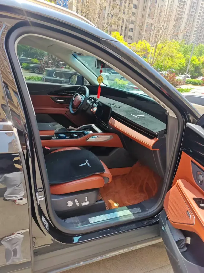2023 Lincoln Nautilus 2.0T 261HP L4 8AT,autocango,china used car exporter,china ev exporter,chinese used car exporter,chinese used ev exporter