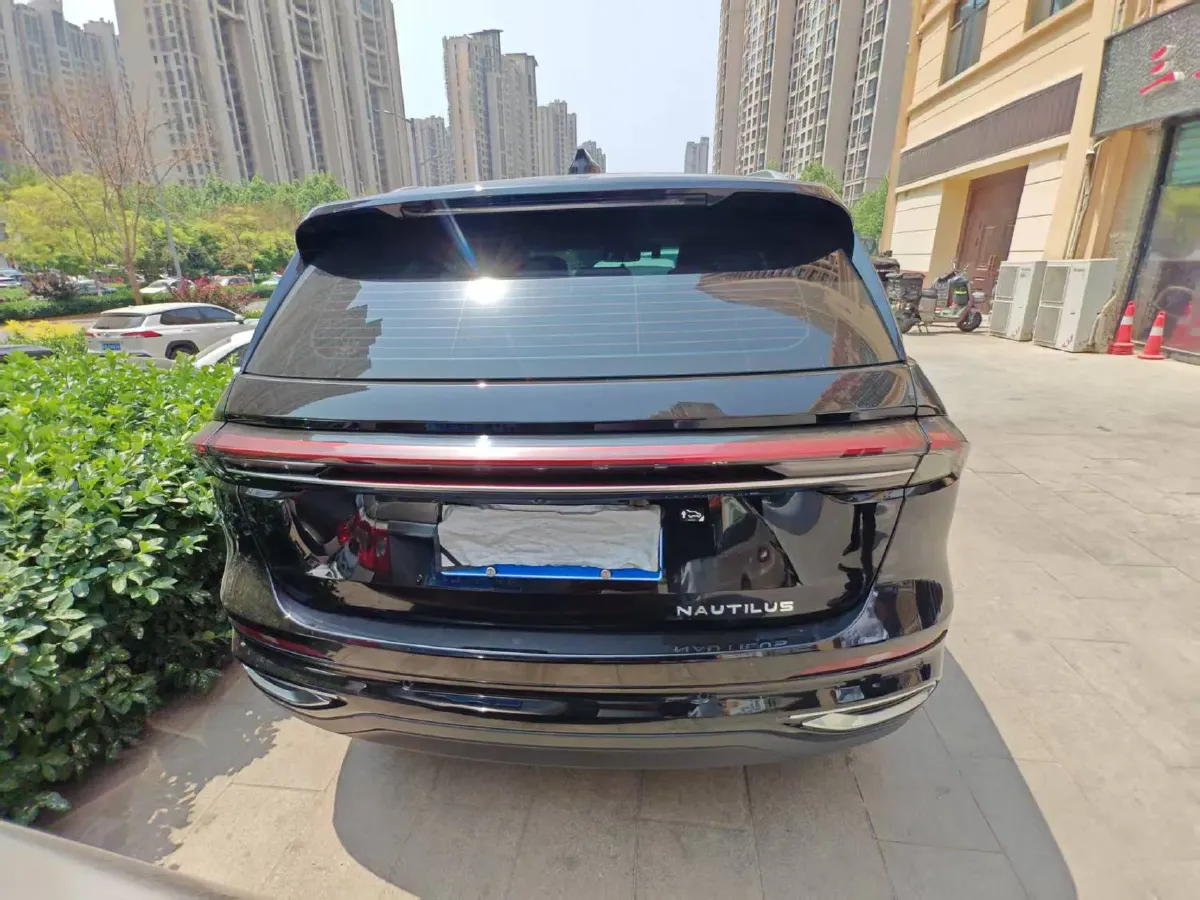 2023 Lincoln Nautilus 2.0T 261HP L4 8AT,autocango,china used car exporter,china ev exporter,chinese used car exporter,chinese used ev exporter