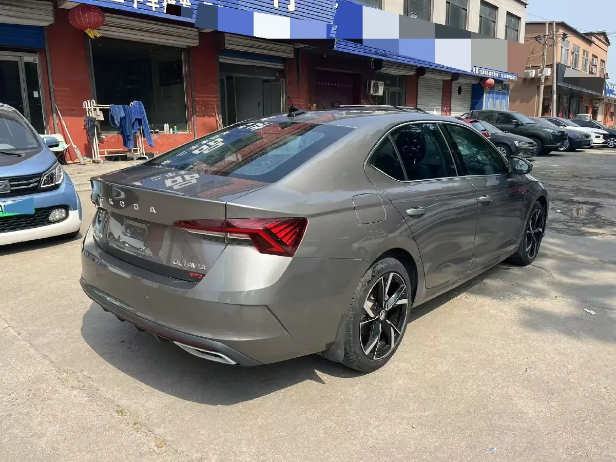 2021 Skoda Octavia 1.4T 150HP L4 7DCT,autocango,china used car exporter,china ev exporter,chinese used car exporter,chinese used ev exporter