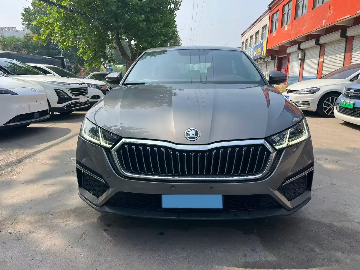 2021 Skoda Octavia 1.4T 150HP L4 7DCT,autocango,china used car exporter,china ev exporter,chinese used car exporter,chinese used ev exporter