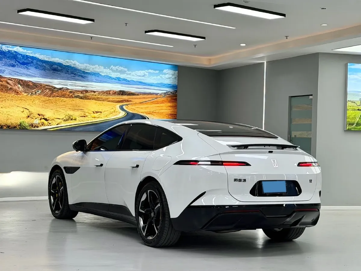 2025 Avatr 12 1.5T 156HP L4 REEV 39.05KWH,autocango,china used car exporter,china ev exporter,chinese used car exporter,chinese used ev exporter