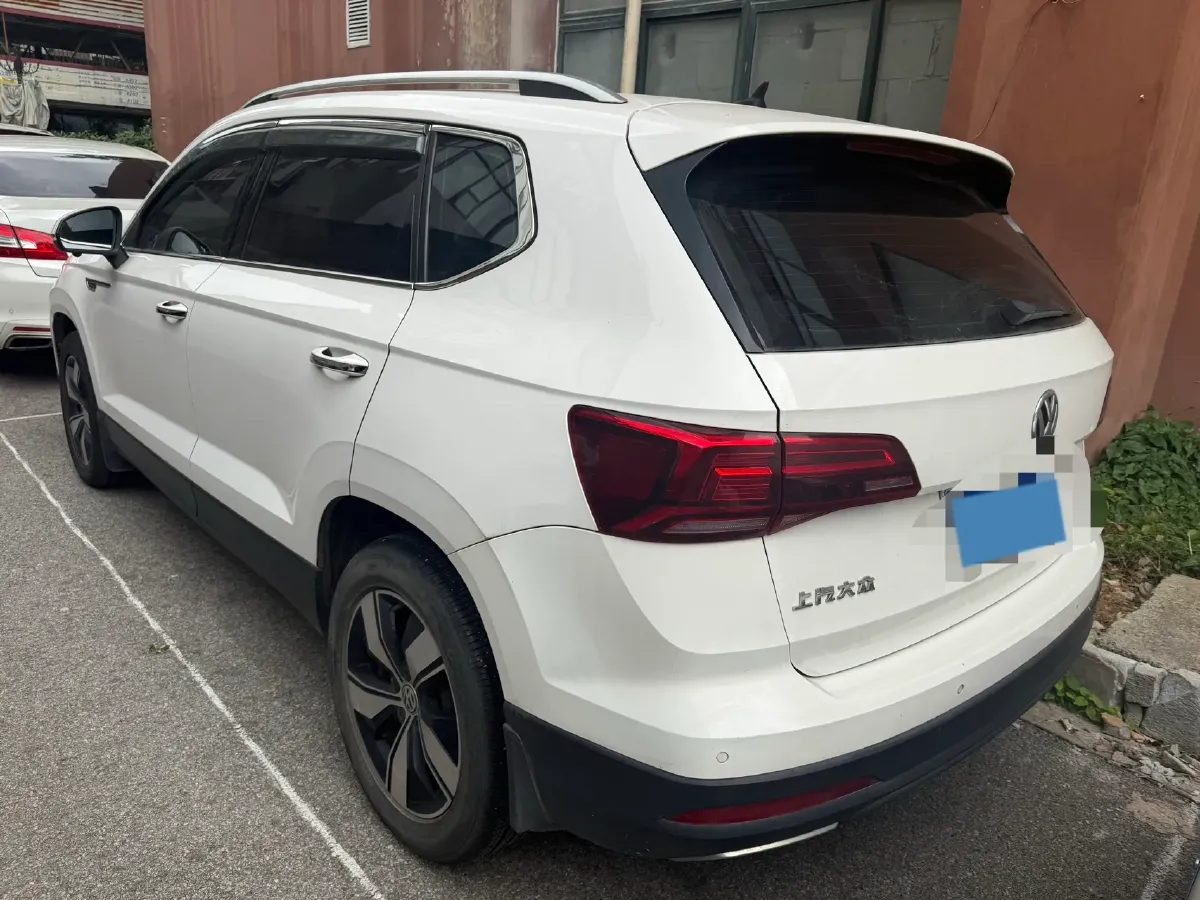 2019 MINI MINI 1.5T 102HP L3 7DCT,autocango,china used car exporter,china ev exporter,chinese used car exporter,chinese used ev exporter