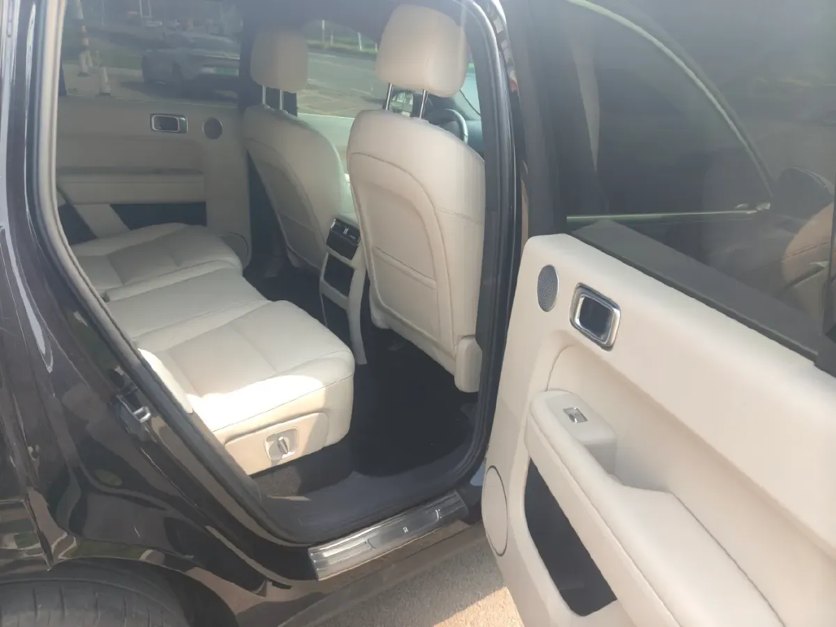 2024 Li L6 Range Extended 154HP L4 REEV 36.8KWH,autocango,china used car exporter,china ev exporter,chinese used car exporter,chinese used ev exporter