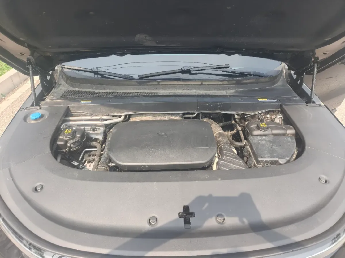2024 Li L6 Range Extended 154HP L4 REEV 36.8KWH,autocango,china used car exporter,china ev exporter,chinese used car exporter,chinese used ev exporter