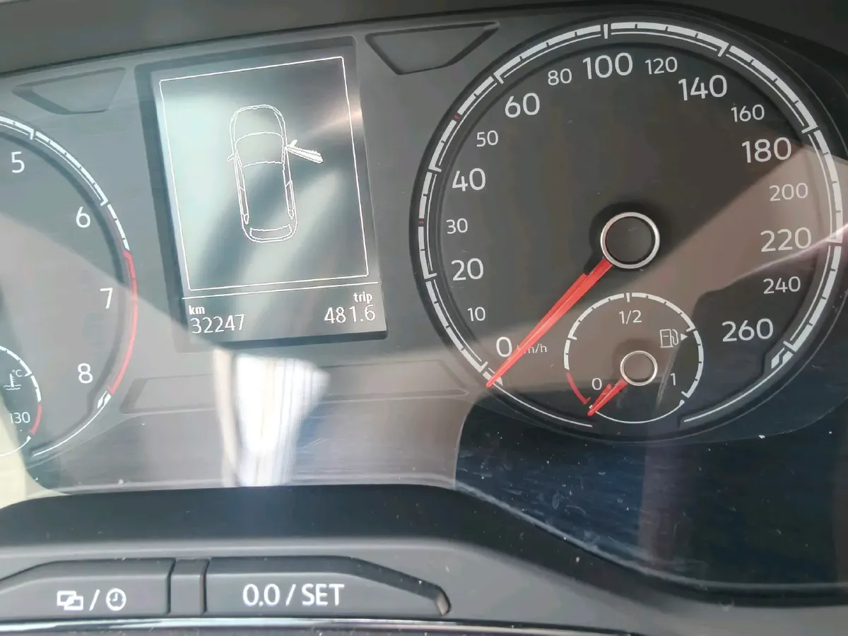 2019 Volkswagen Polo 1.5L 113HP L4 6AT,autocango,china used car exporter,china ev exporter,chinese used car exporter,chinese used ev exporter