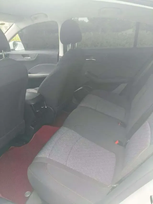 2023 Roewe i5 1.5L 129HP L4 5MT,autocango,china used car exporter,china ev exporter,chinese used car exporter,chinese used ev exporter