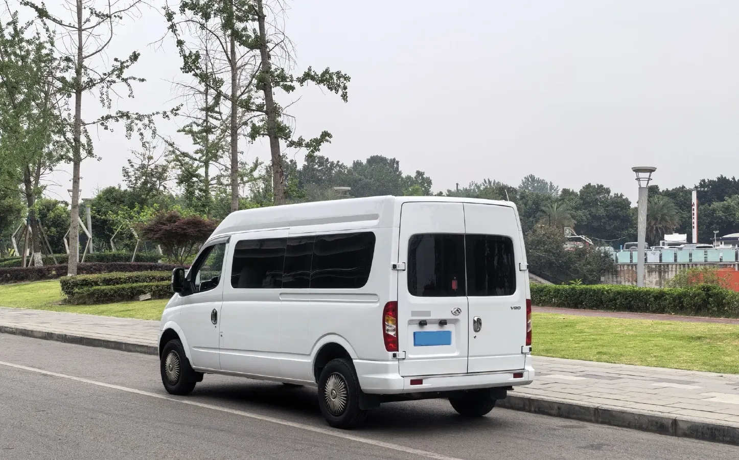2021 MAXUS XinTu V80 2.0T 139HP L4 6MT,autocango,china used car exporter,china ev exporter,chinese used car exporter,chinese used ev exporter