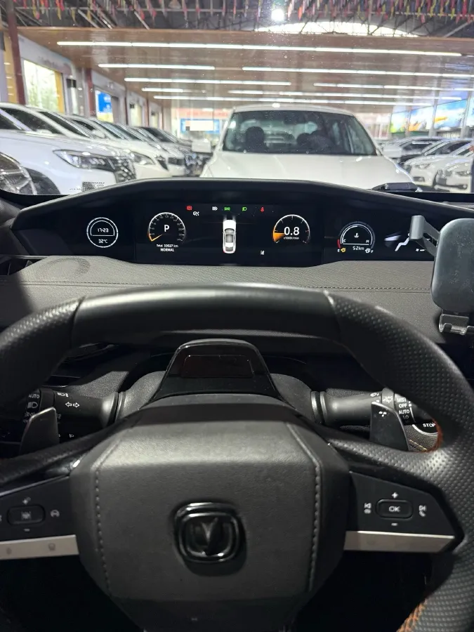 2024 ChangAn UNI-V 1.5T 188HP L4 7DCT,autocango,china used car exporter,china ev exporter,chinese used car exporter,chinese used ev exporter