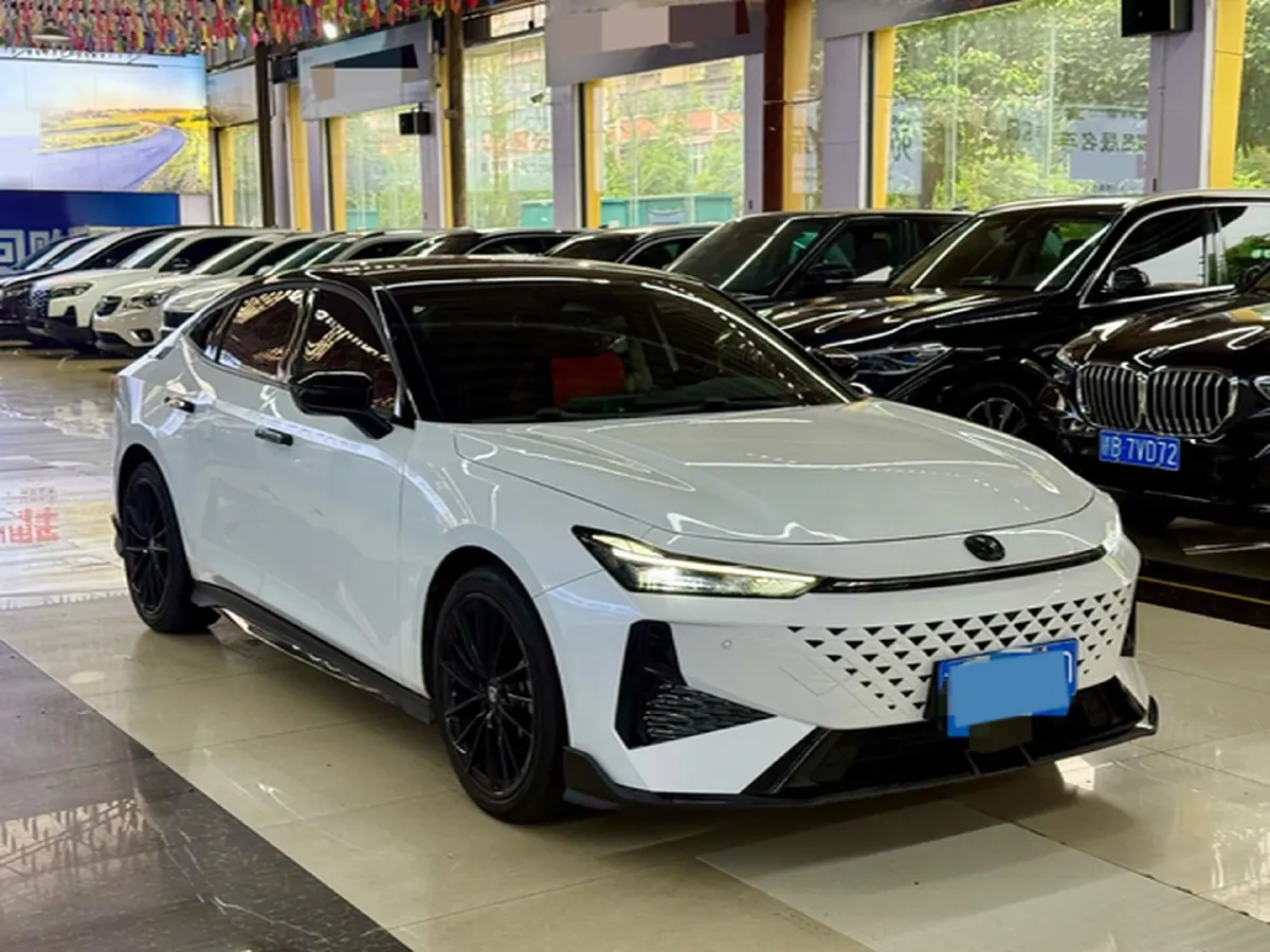 2024 ChangAn UNI-V 1.5T 188HP L4 7DCT,autocango,china used car exporter,china ev exporter,chinese used car exporter,chinese used ev exporter