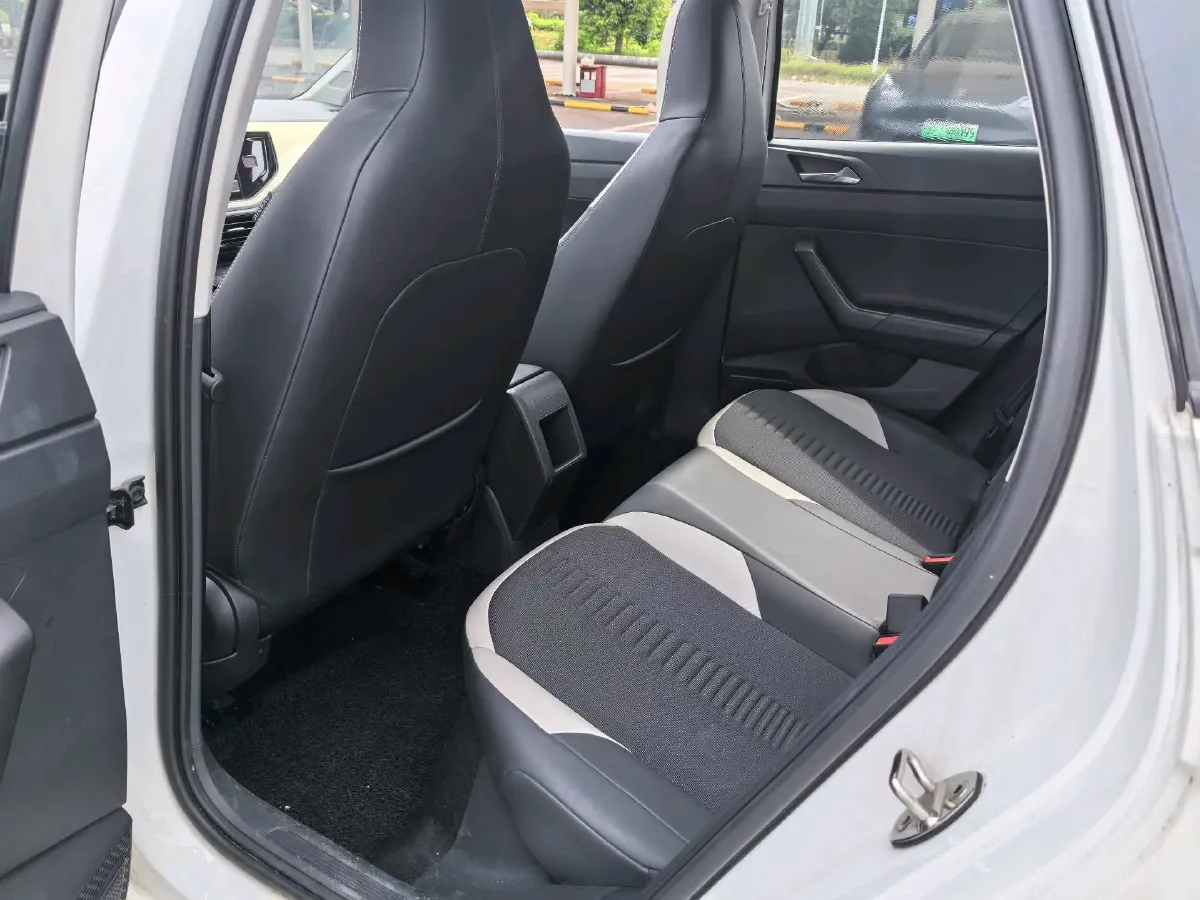 2019 Volkswagen Polo 1.5L 113HP L4 6AT,autocango,china used car exporter,china ev exporter,chinese used car exporter,chinese used ev exporter