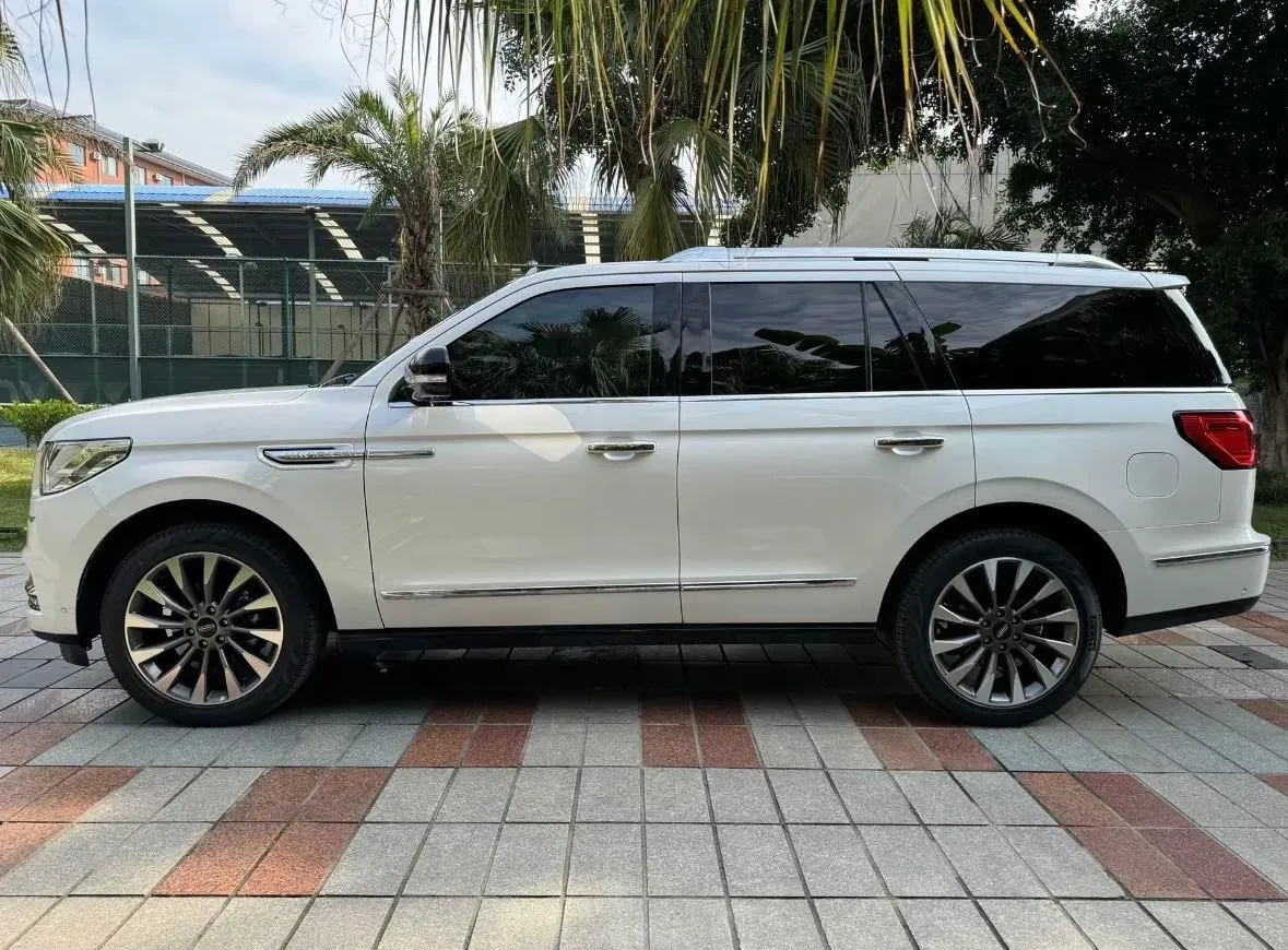 2020 Lincoln Navigator 3.5T 388HP V6 10AT,autocango,china used car exporter,china ev exporter,chinese used car exporter,chinese used ev exporter