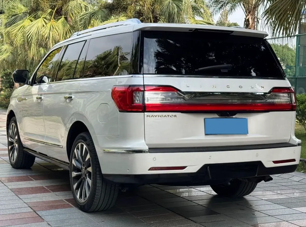 2020 Lincoln Navigator 3.5T 388HP V6 10AT,autocango,china used car exporter,china ev exporter,chinese used car exporter,chinese used ev exporter