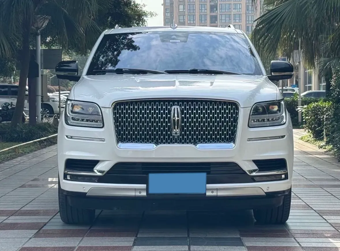 2020 Lincoln Navigator 3.5T 388HP V6 10AT,autocango,china used car exporter,china ev exporter,chinese used car exporter,chinese used ev exporter
